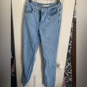 Levi Strauss & CO. Classic Straight Jeans
